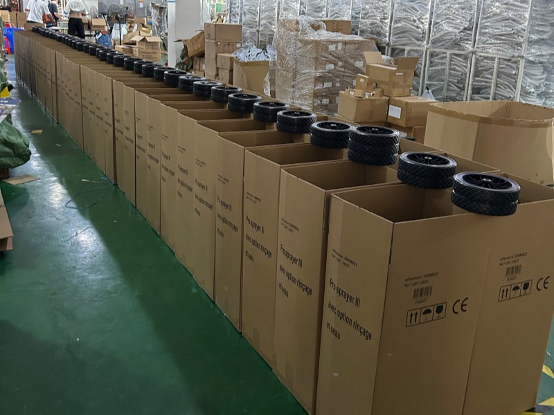 Penghantaran Pukal Penyembur Troli Sedia untuk Penghantaran Global